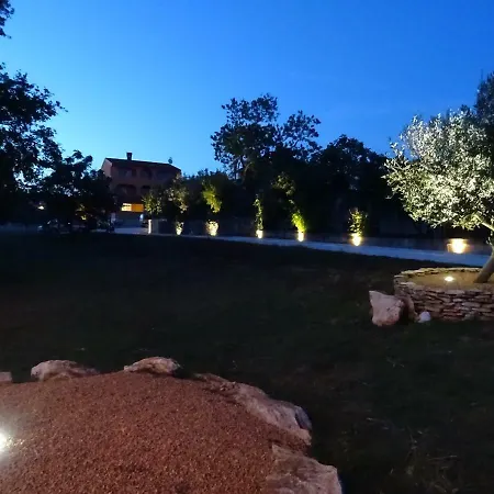Orange Apartman